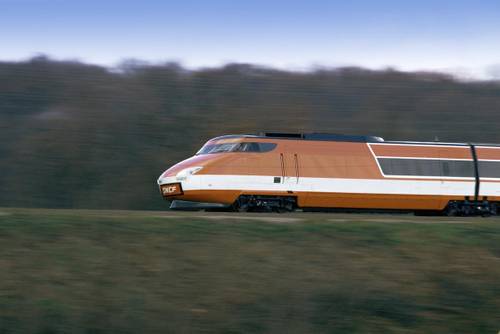 Essais en ligne de la rame TGV-001 entre Vesoul et Belfort, premier modèle de TGV roulant avec une turbine à gaz, 1972, photo : SNCF